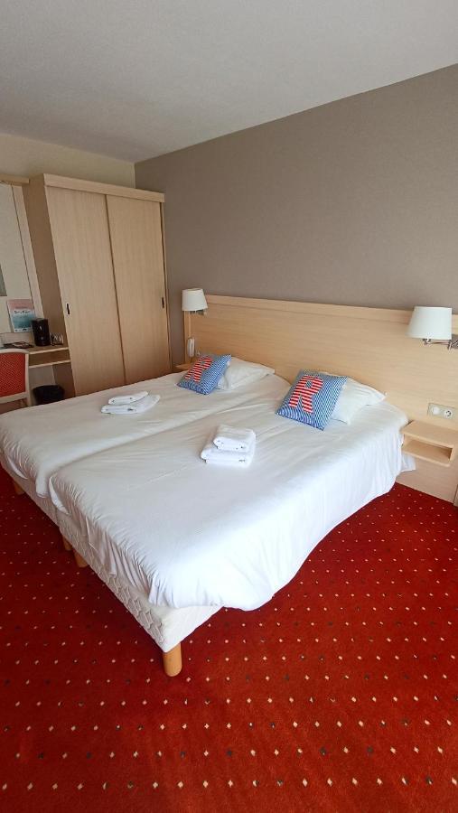 Breiz Armor Hotel Pouldreuzic Bagian luar foto