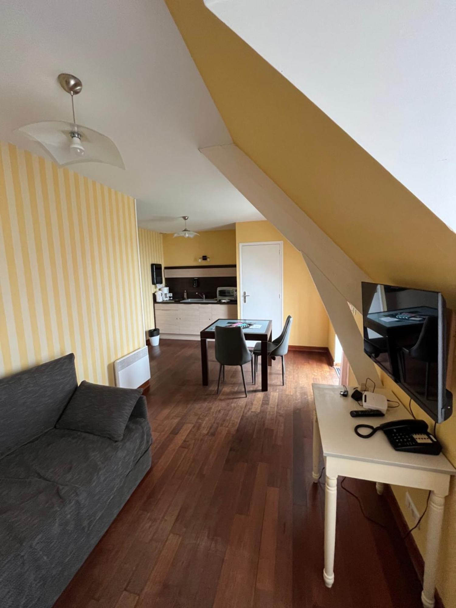 Breiz Armor Hotel Pouldreuzic Ruang foto