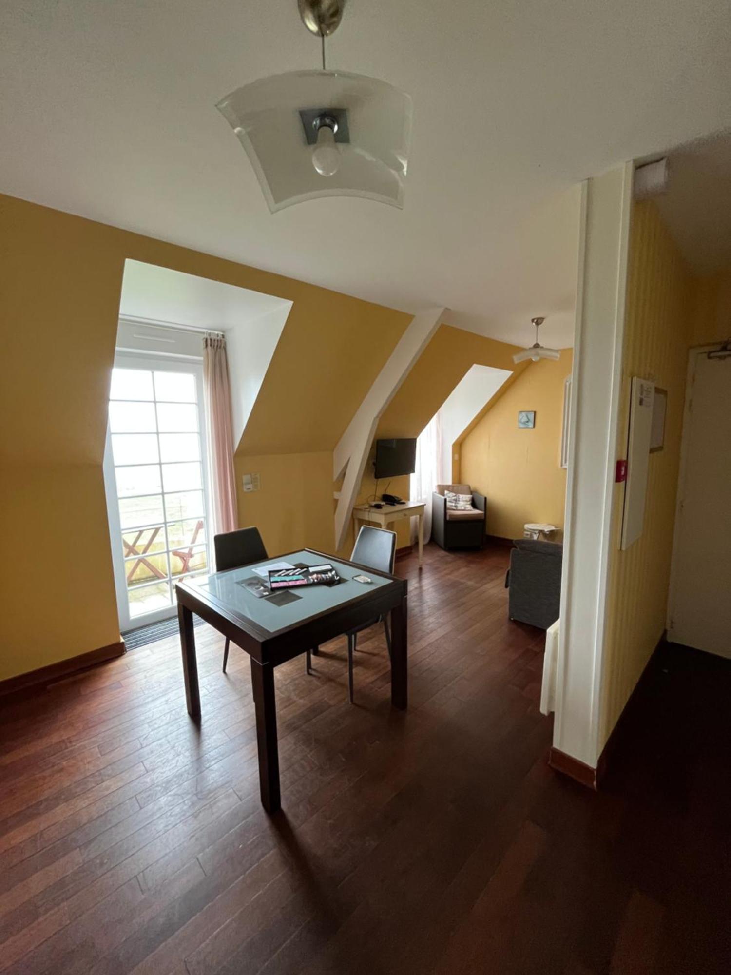 Breiz Armor Hotel Pouldreuzic Ruang foto